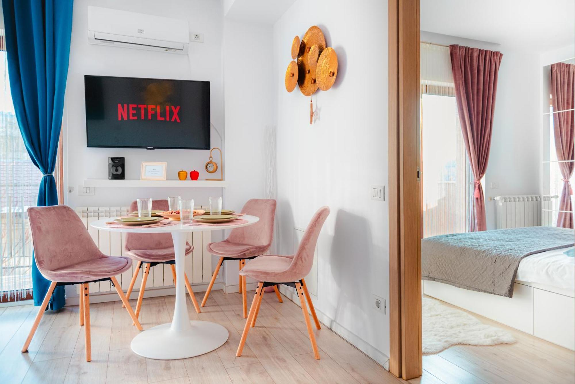 Downtown Apartment Boutique - Blue & Pink 부쿠레슈티 외부 사진
