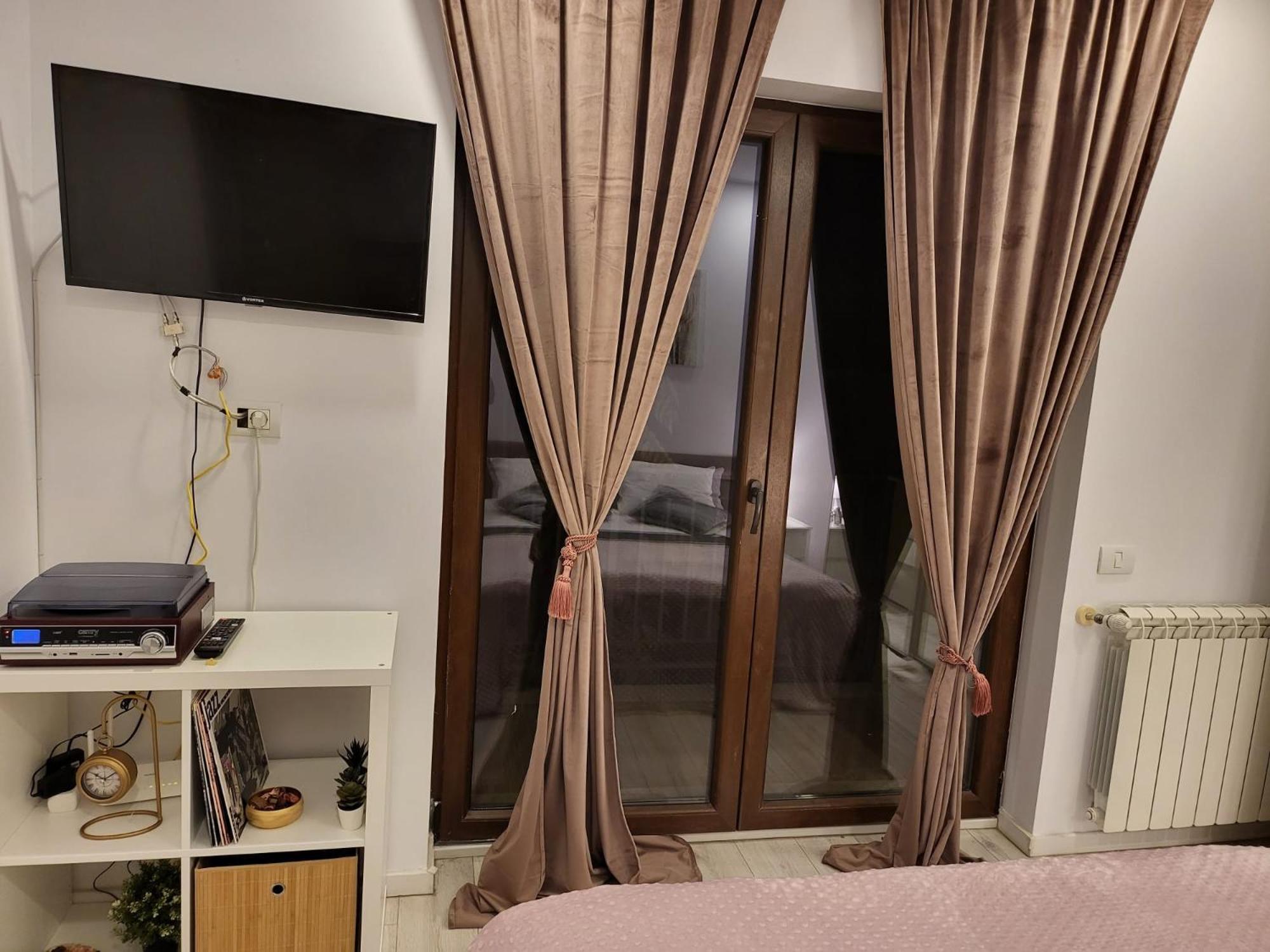Downtown Apartment Boutique - Blue & Pink 부쿠레슈티 외부 사진